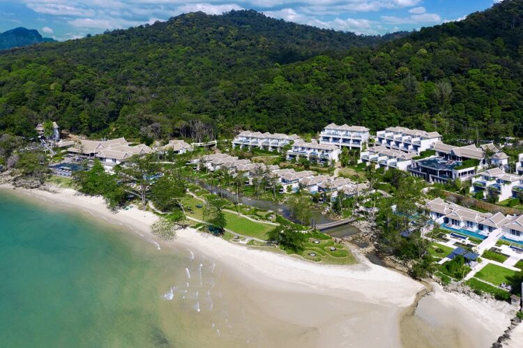 Fodor’s Selects Banyan Tree Krabi as the Finest Hotel in Thailand - TOP25HOTELS.com
