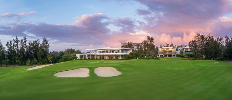 Vietnam Golf Coast Turns Up the Heat - TRAVELINDEX
